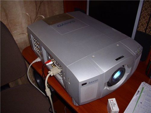 Sanyo PLC-XF45 ( Eiki LC-XT3, Christie LX100) Projector  w/ROADCASE (NO LENS)