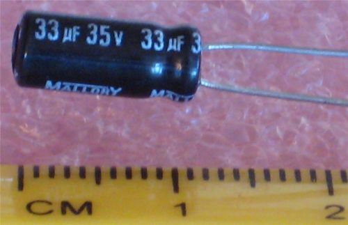 Electrolytic 33uf 33 uf 35v radial capacitor ( qty 100 ) *** new *** for sale