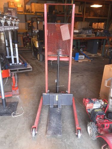 Wesco Industrial ESFL-64-30S Straddle Hydraulic Stacker 64&#034; Lift 30&#034; Forks