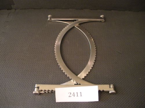 V. Mueller Segmented Oval Ring -MEDIUM- SU2951-31  Brand New