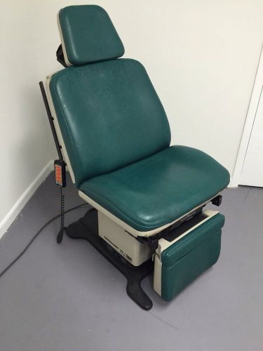 Midmark 75L Procedure Chair