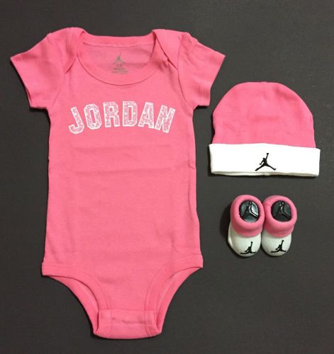 AIR JORDAN BABY Girl Bodysuit 3pc. Gift set.0-6 Months
