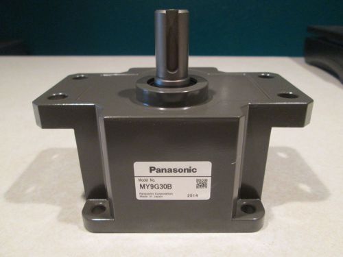 Panasonic MY9G30B Gearhead, 90mm, With Hinge, 30:1 Reduction, For 60W &amp; 90W Moto