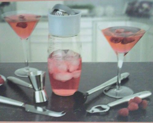New Mixology Bartender&#039;s Gift Set Shaker, Muddler, 2x Jigger, Shaker, Glasses