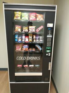 Crane National 474 Combo Vending Machine Snack &amp; Beverage ice cold.(Send offers)