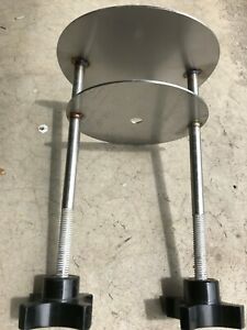 Side Entrance Seal     Biro Meat Grinder Model AFMG 52       part # 57133