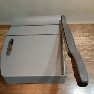 X-acto Table Top Paper Cutting Board Sharp Blade 12 X 11 Size With Handle