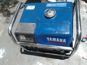 Yamaha EF2500 generator