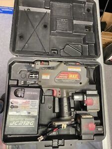 MAX  RB395 Cordless Rebar Tier Tying Tool Battery-Operated RB395