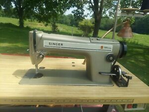 Singer Model 191 191D200AA Commercial Sewing Machine Excellent Condition Nice