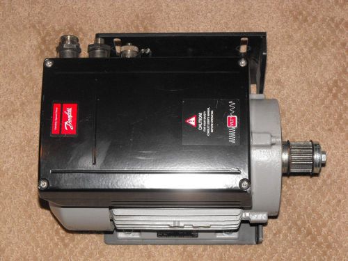Danfoss vlt fcm315pt4c55str1d0f00x400e341151d0495111 ac motor / vfd drive for sale