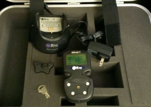Rae systems qrae ii pgm 2400 gas detector and charger for sale