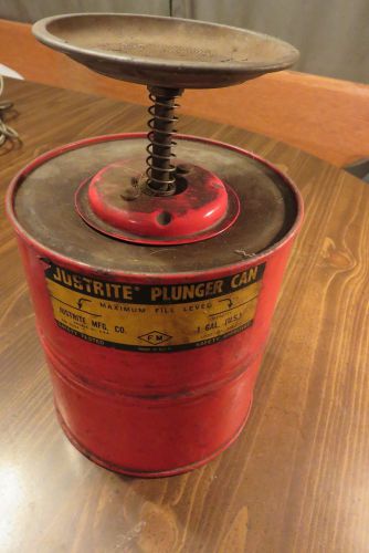 Just Right Chicago Plunger Can Model RM 8294 1 Gallon Red Old