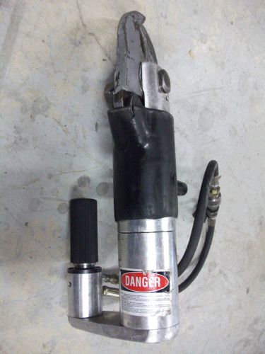 Amkus,amk, m25b, cutter jaws of life hydraulic tool fireman rescue works great for sale