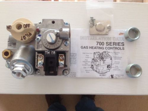 Robertshaw 700-406 24 volt combination gas valve for sale