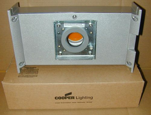 NEW Cooper Lighting INVUE ENTRI LED Lightbar Thruway Box Assembly VA2001-DP