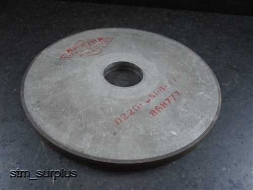 Norton 6&#034; diamond grinding wheel 1-1/4&#034; bore d220-05b-1/8 for sale