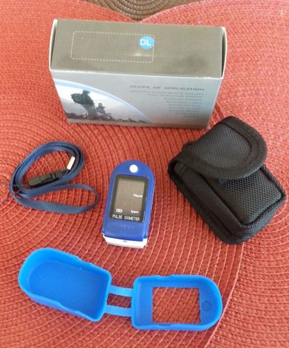 BLUE OTC Pulse Oxymeter With Silicone Case OXIMETER Sport Home