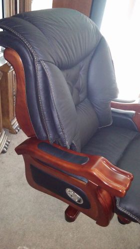 Executive directors ceo luxury high-back leather office chair for sale