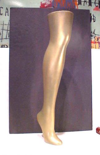 Vtg.1960&#039;s Mid Century Counter / Window Mannequin LEG, SHOE FORM Co. AUBURN N.Y