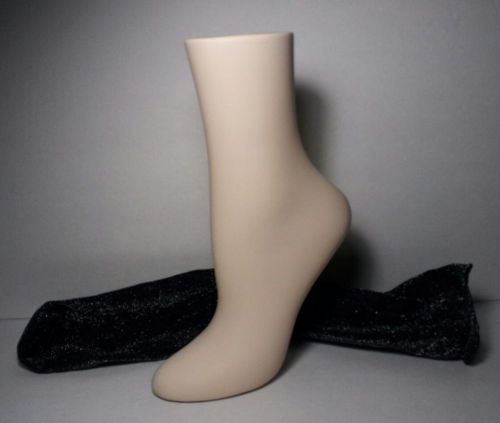 Vintage Foot Mannequin W-40 Auburn, Hosiery Sock Jewlery Anklet Bracelet Display