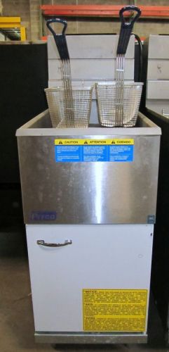 Pitco 35c+s gas - propane fryer w/ hose for sale