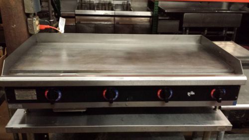 STAR MAXX 48 INCH  ELECTRIC GRIDDLE GRILL FLAT TOP 1 PHASE POWER 208 240V 548TGA