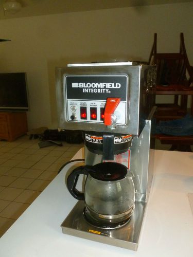Bloomfield Integrity Automatic Coffee Brewer 3 Warmer Model 9012