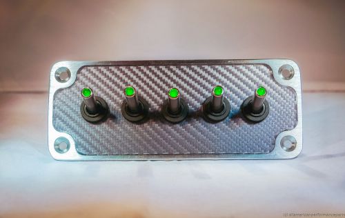 BILLET : GREY WRAP CARBON FIBER PANEL w/ LED toggle switches - GREEN
