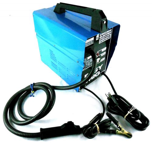 NICE! CHICAGO ELECTRIC WELDING SYSTEMS EASY MIG WELDER - 120v-60Hz MADE IN ITALY