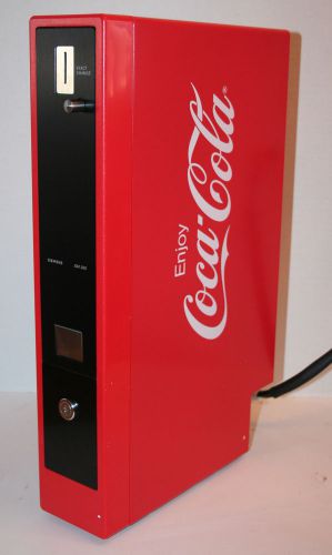 SIEMENS Coca Cola Coke Coin Machine GM3000 GM3100 GM30000US 7686