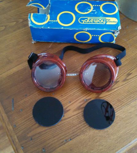 Antique vintage bakelite gateway goggles  extra lenses usa welding shade -
							
							show original title for sale