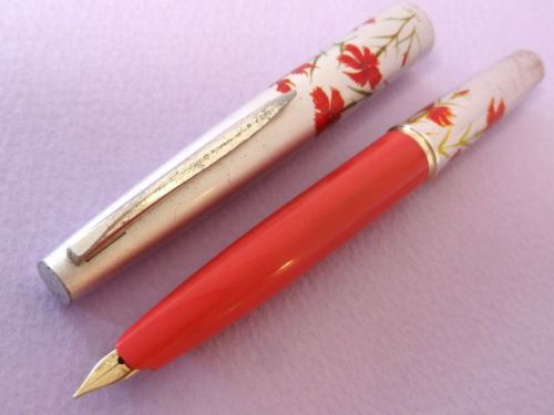 PLATINUM Fountain Pen FLOWER DESIGN Silver x Pink Cartridge Free Gold Trim Japan