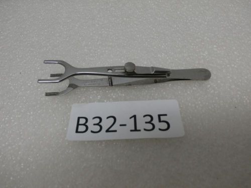 V.Mueller SU-20912 MUSCLE Biopsy Clamp 4.5&#034; with Lock ENT Surgical Instruments.