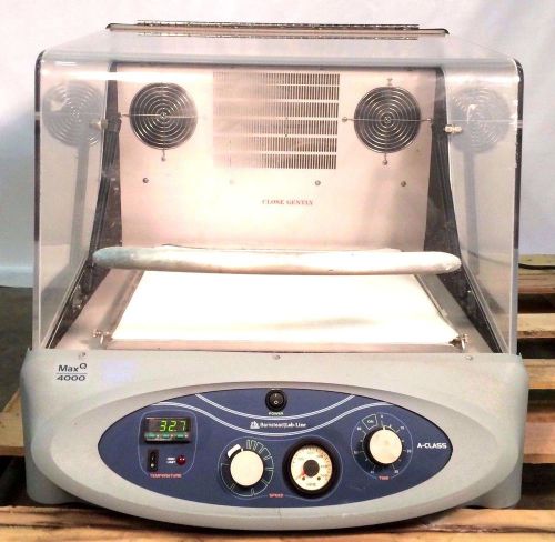 Thermo Barnstead MaxQ 4000 Incubator Shaker Heated Laboratory Benchtop SHKA4000