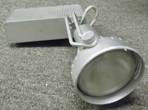 RUUD Lighting 120V 45W 39W Ballasted Commercial Grocery Track Light TRG3M03WT