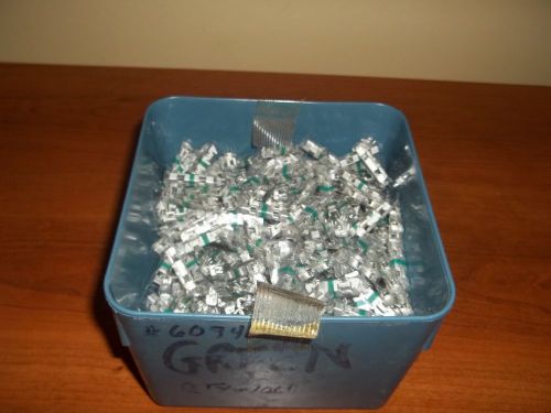 TYCO ELECTRONICS GREEN CONNECTORS WIRE RANGE 22-26 AWG  BOX FULL