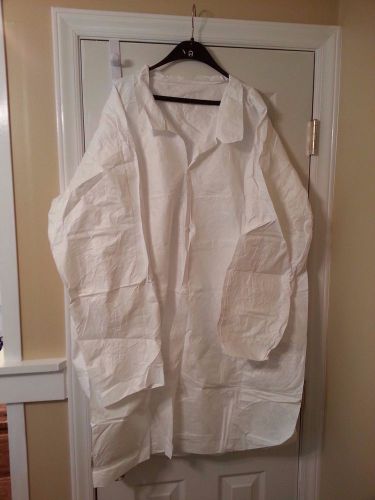 Set of 3  disposable tyvek white lab coats 3xl new sunrise industries 14300 for sale