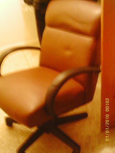 BROWN LEATHER EXECUTIVE CHAIR $299.99 free shipping
