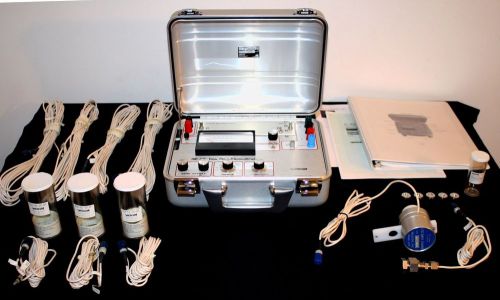Wescor hr-33t psychrometer with c-52 &amp; c-30 sample chambers, pst sensors &amp; acces for sale