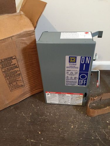 New square d pq3603g. 30 amp, 600 volt, bus plug, 3 wire, with ground, nib for sale