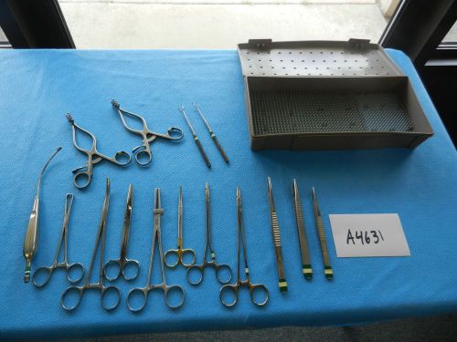 V. Mueller Surgical Instrument Retractor Set W/Case