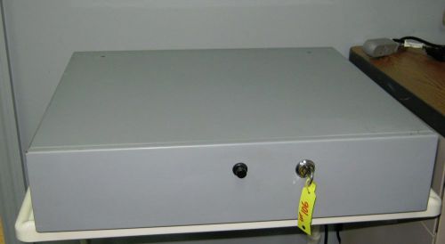 MMF Industries Cash Drawer With key