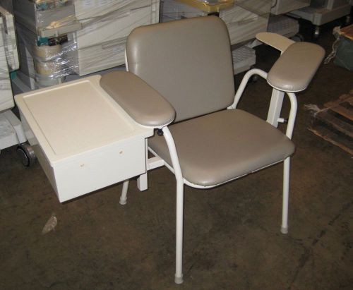 Ritter 281 blood draw chair.  Very good condition, guaranteed.