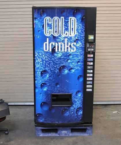 Royal 650 10 select soda beverage vending machine nice condition in Las Vegas