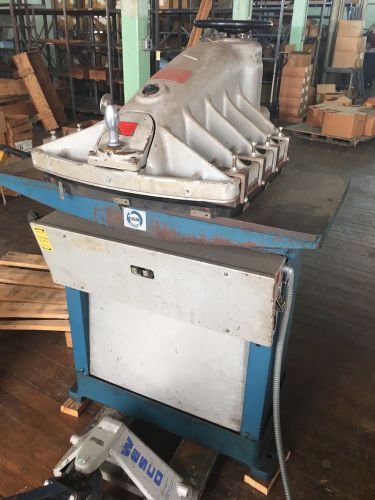 USM Hydraulic Clicker Press 19 X 39 Table