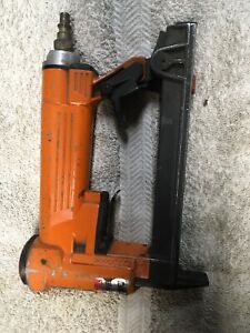 staple gun air Fasco Used