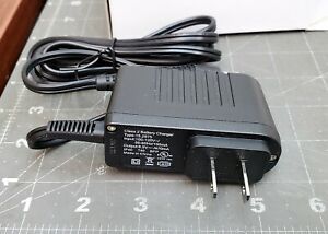 3M Battery Charger 521-01-43R01 3M Powerflow and 3M Breathe Easy Systems [B4B2]