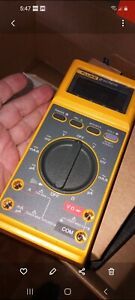 Fluke 15B Digital Multimeter Tester