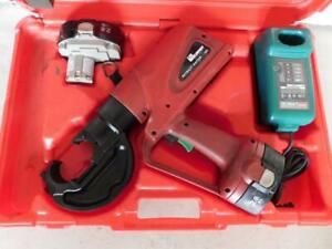 BURNDY PAT750XT-18V  BATTERY POWERED CRIMPER CRIMPING TOOL PAT 750